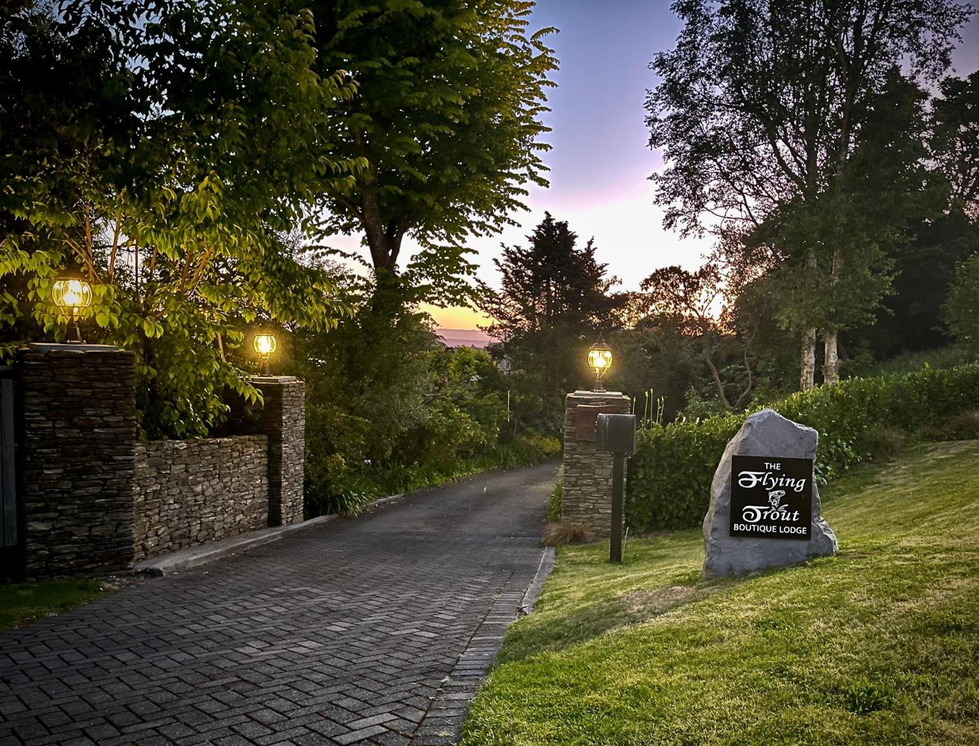 The Flying Trout Boutique Lodge Taupo Exteriér fotografie